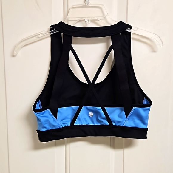 Zella Criss-cross Sports Bra - Picture 2 of 3